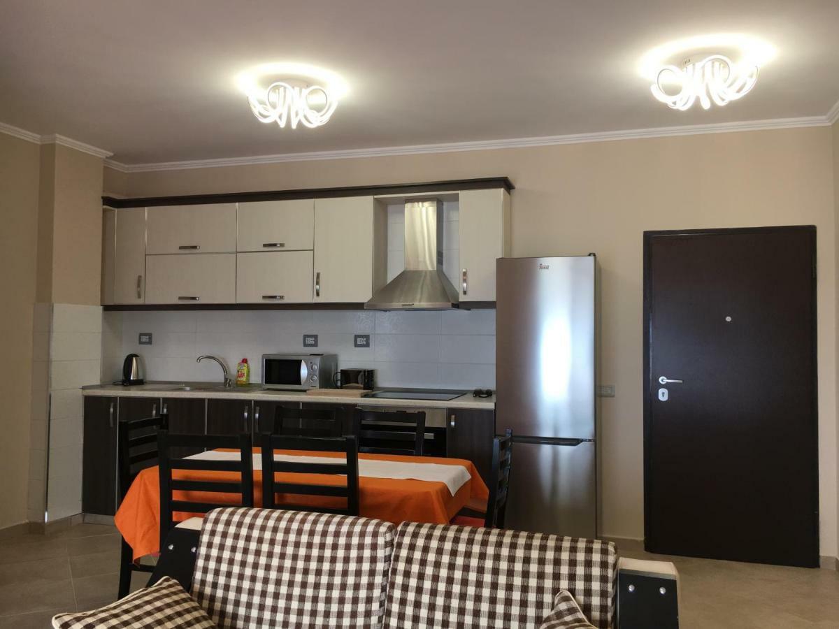 Sunny Beach Apartment Vlora Luaran gambar