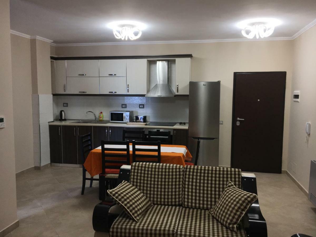 Sunny Beach Apartment Vlora Luaran gambar