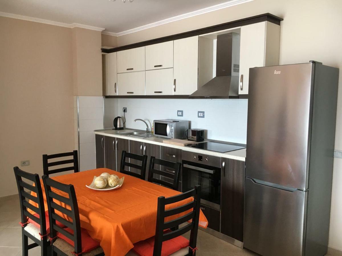 Sunny Beach Apartment Vlora Luaran gambar