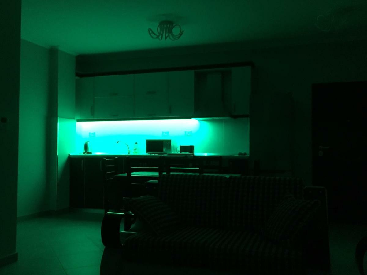 Sunny Beach Apartment Vlora Luaran gambar