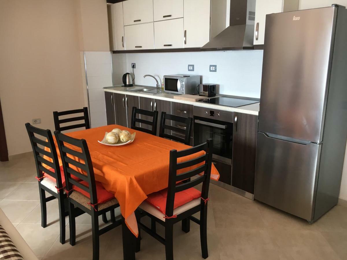 Sunny Beach Apartment Vlora Luaran gambar
