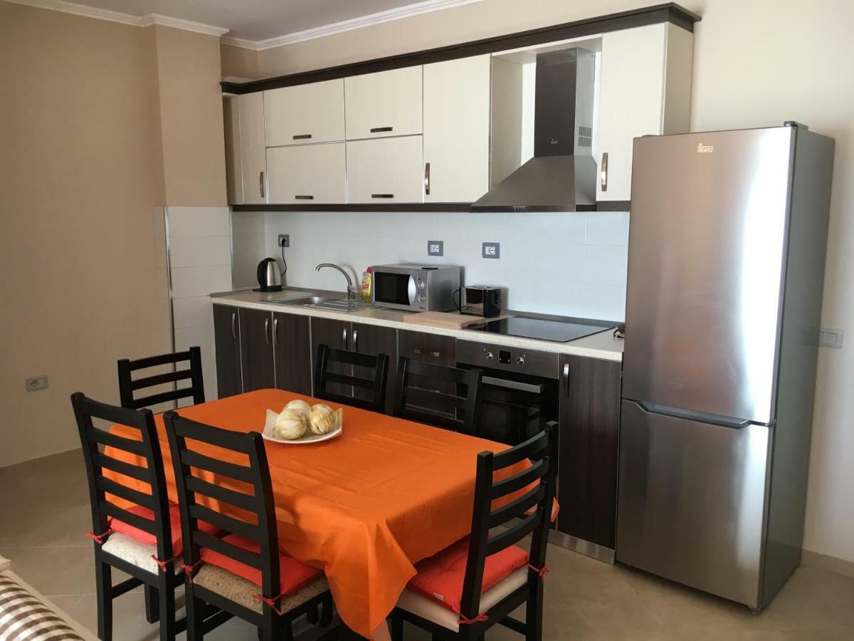 Sunny Beach Apartment Vlora Luaran gambar